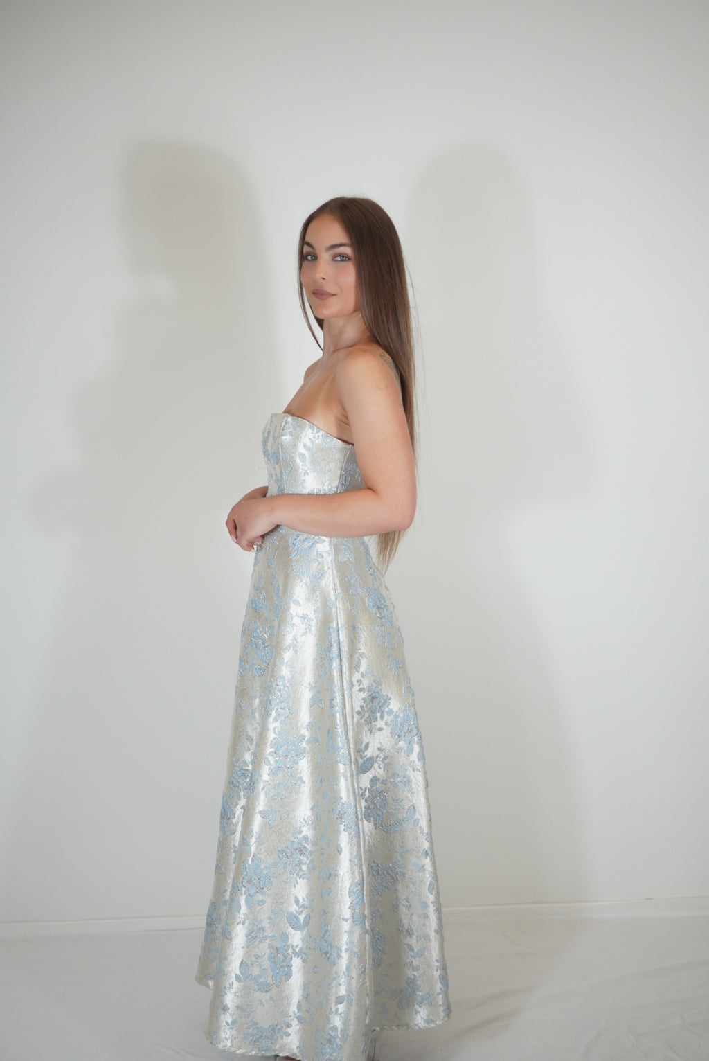Trägerloses Kleid