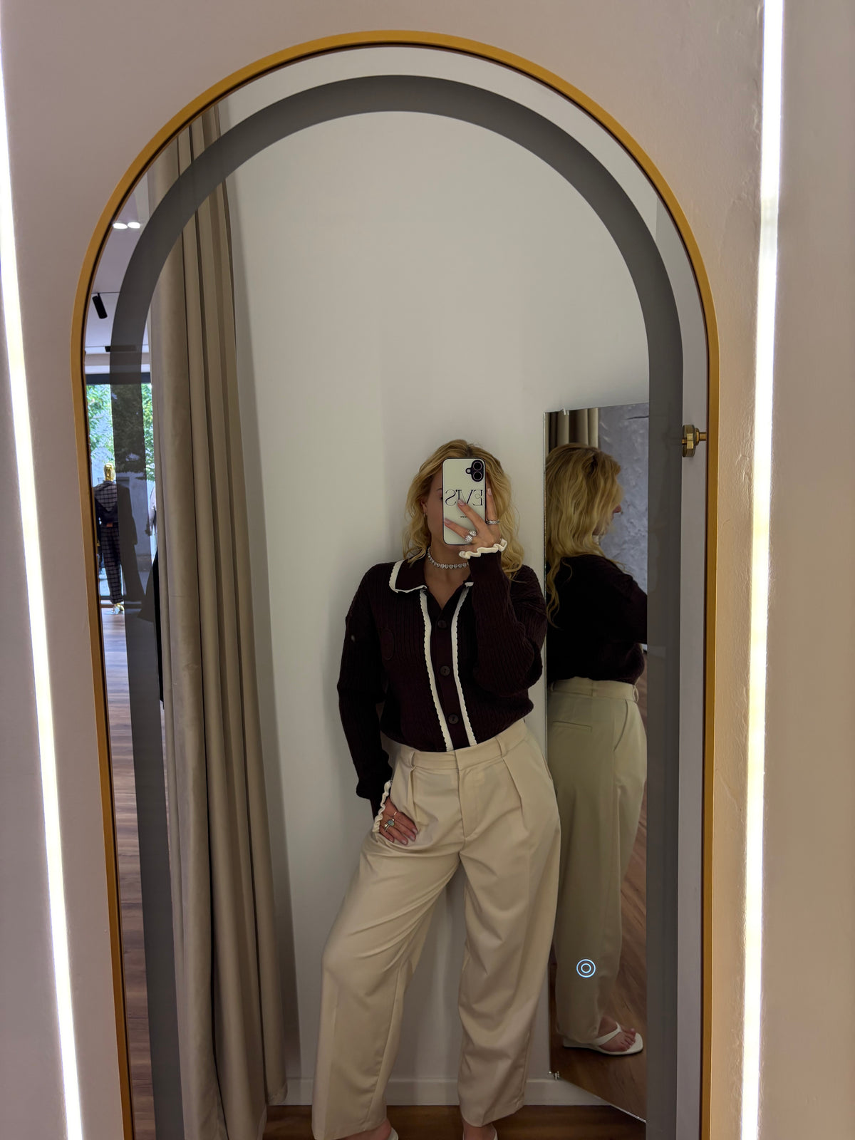 Hose 035 beige