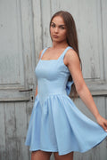 Kleid mit Schleife