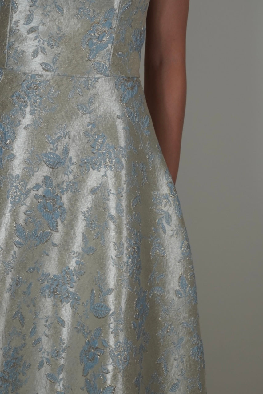 Trägerloses Kleid