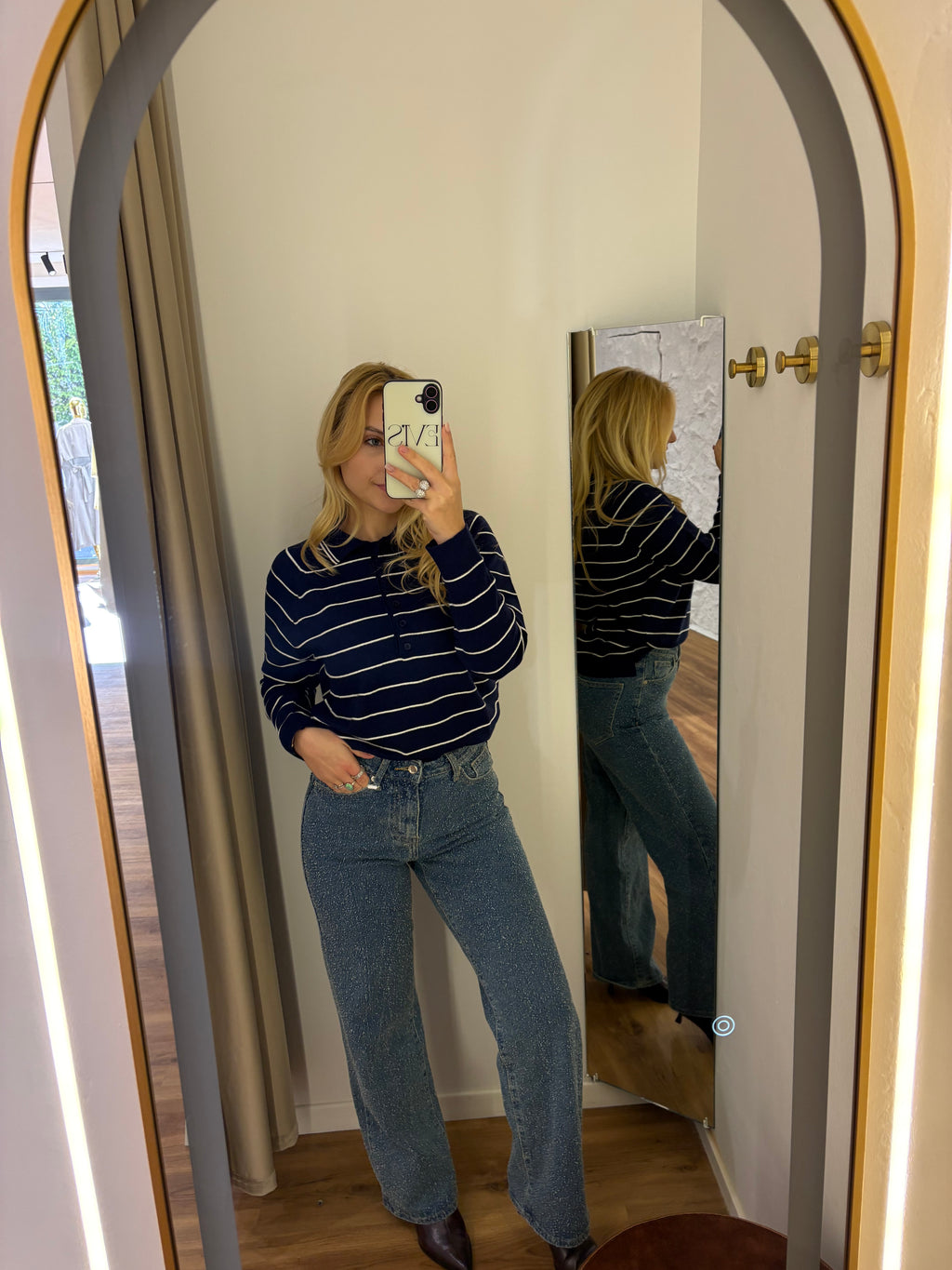 Straight Fit 834