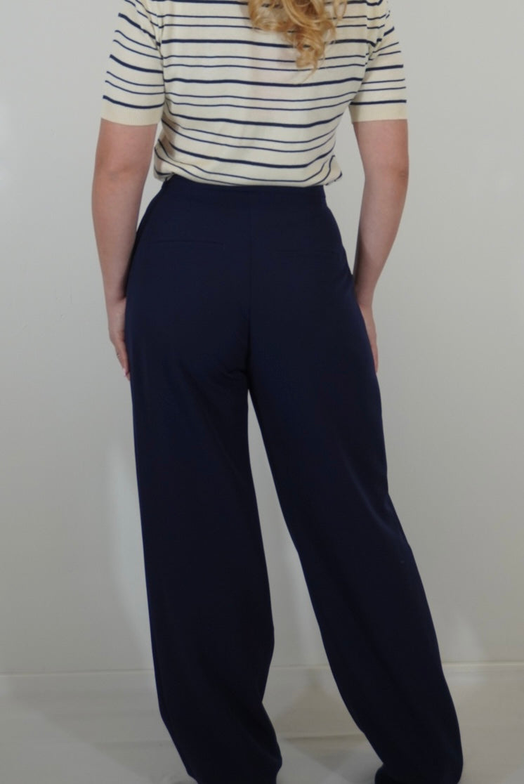 Klassische Hose